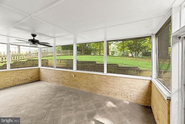 3613 N KENSINGTON ST, Arlington, VA 22207