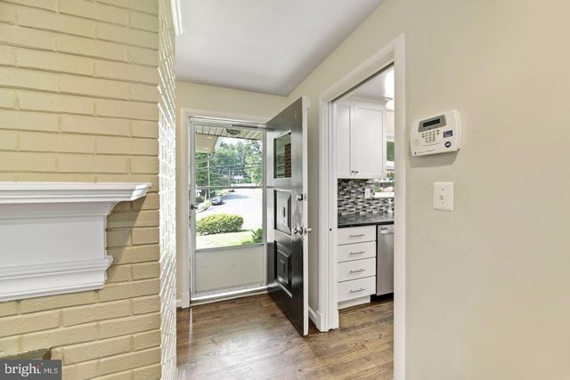 3613 N KENSINGTON ST, Arlington, VA 22207