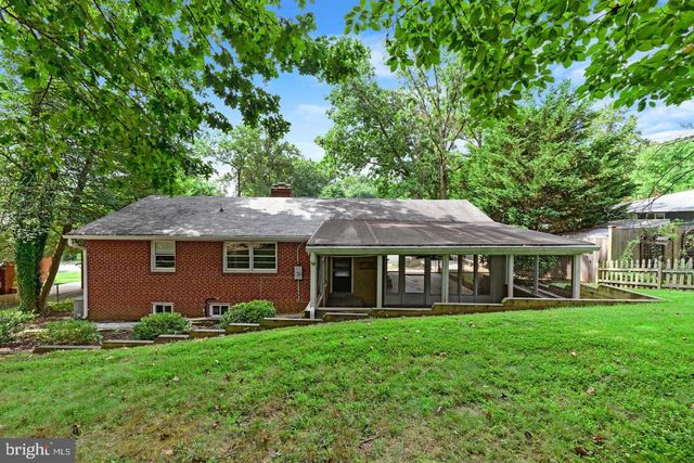 3613 N KENSINGTON ST, Arlington, VA 22207