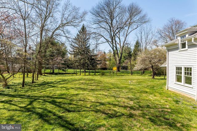 422 DORSET RD, Devon, PA 19333