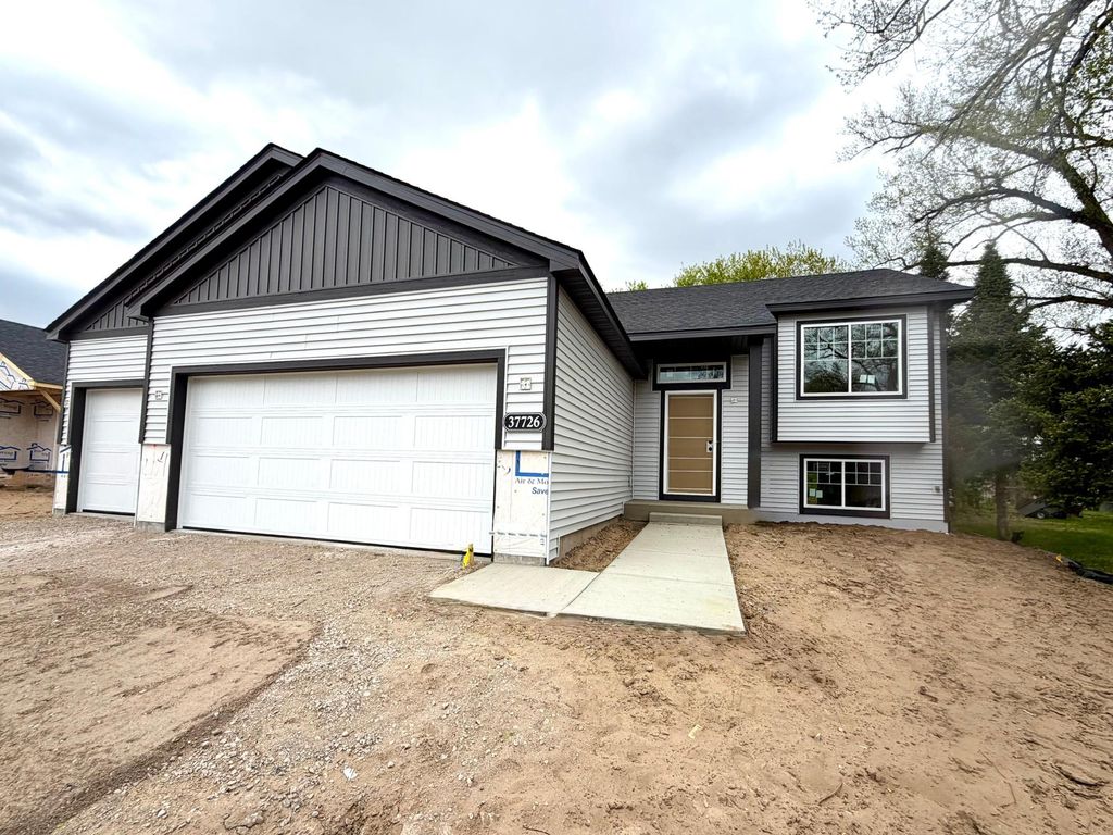 37726 Greenway Avenue, North Branch, MN 55056