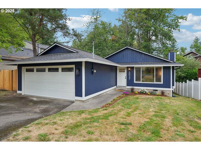 5017 Sw BRUGGER St, Portland, OR 97219
