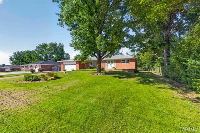 4956 Theiss Road, St Louis, MO 63128