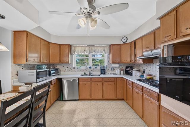 4956 Theiss Road, St Louis, MO 63128