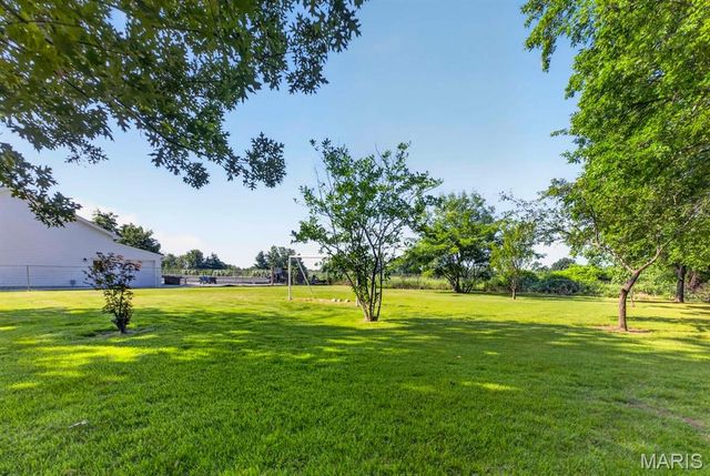 4956 Theiss Road, St Louis, MO 63128