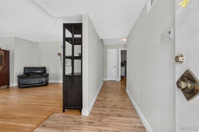 4956 Theiss Road, St Louis, MO 63128