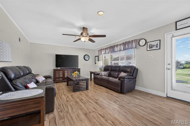 4956 Theiss Road, St Louis, MO 63128