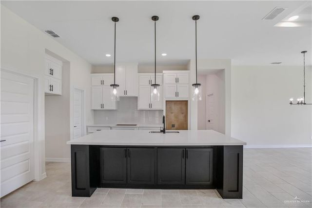 515 Oriole Drive, Los Fresnos, TX 78566