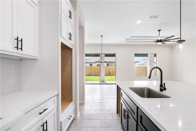 515 Oriole Drive, Los Fresnos, TX 78566