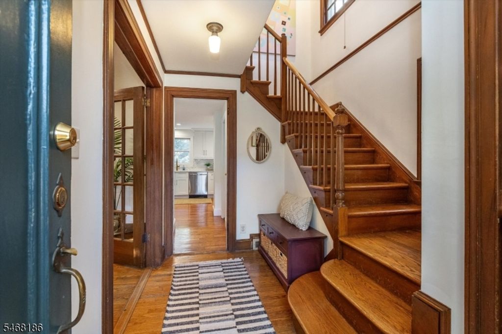 15 Garden St, Montclair Twp., NJ 07042 — photo 3