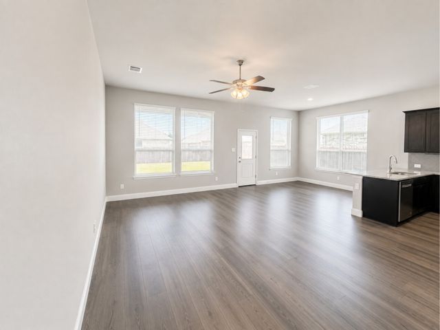 6002 14th Street, Midlothian, TX 76065