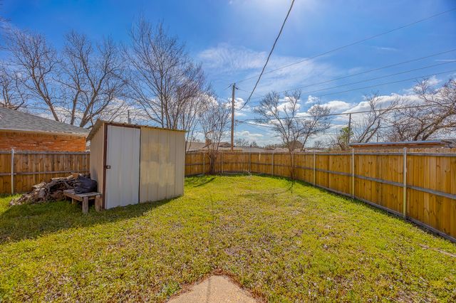 9610 Jennie Lee, Dallas, TX 75227