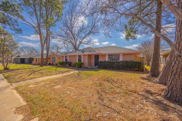 9610 Jennie Lee, Dallas, TX 75227