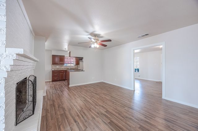 9610 Jennie Lee, Dallas, TX 75227