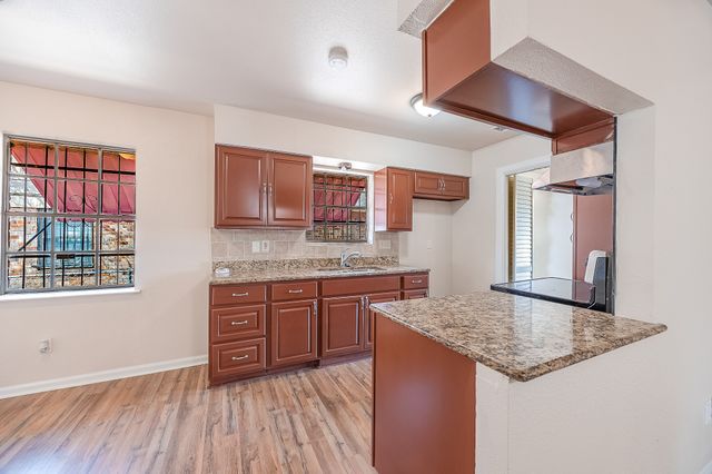 9610 Jennie Lee, Dallas, TX 75227