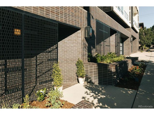 2556 18th St, Denver, CO 80211