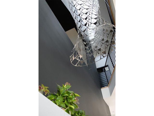 2556 18th St, Denver, CO 80211