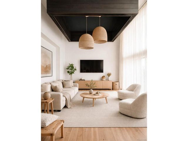 2556 18th St, Denver, CO 80211