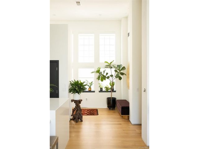 2556 18th St, Denver, CO 80211