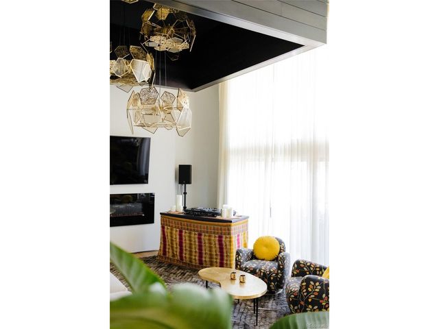 2556 18th St, Denver, CO 80211