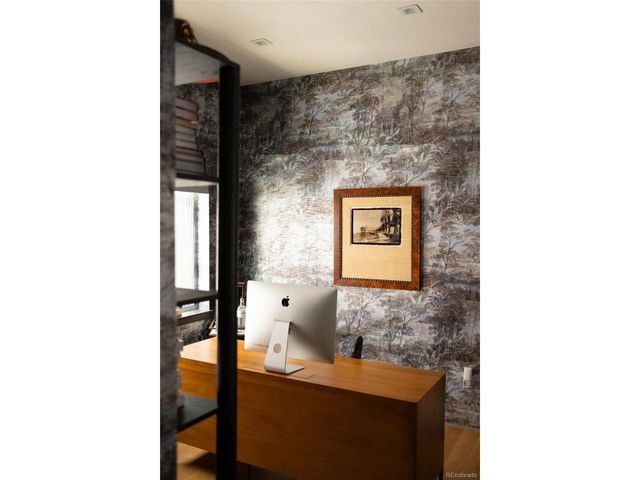 2556 18th St, Denver, CO 80211