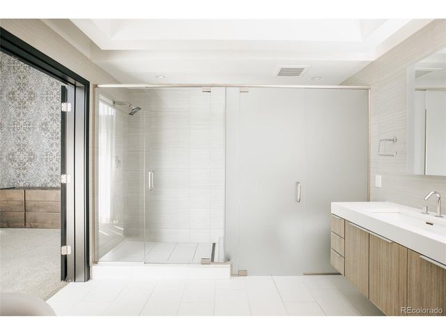 2556 18th St, Denver, CO 80211