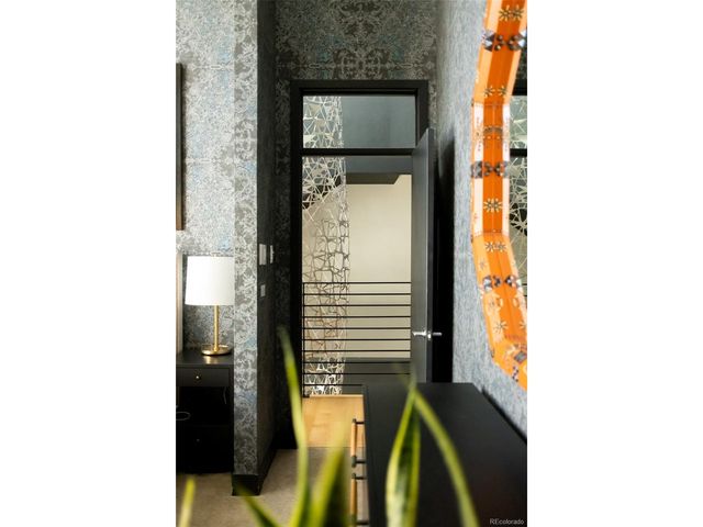 2556 18th St, Denver, CO 80211