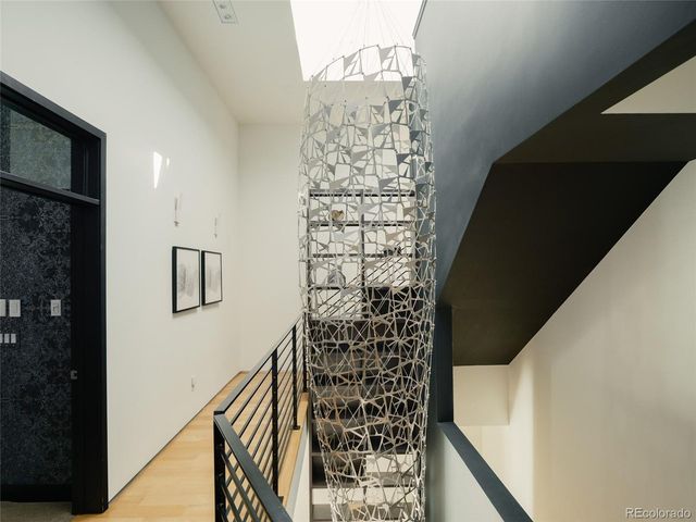 2556 18th St, Denver, CO 80211