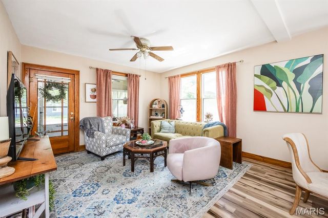 411 N Lincoln Avenue, O'fallon, IL 62269
