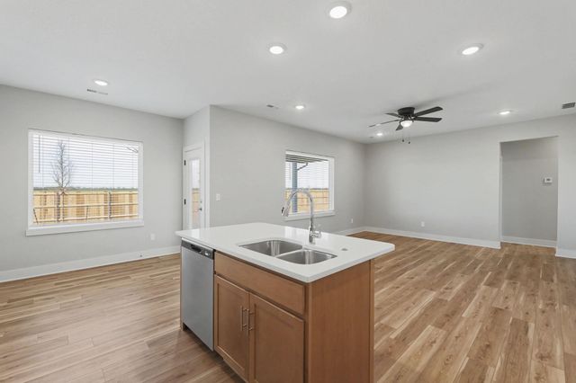 596 W Long Path Ct, Goddard, KS 67052