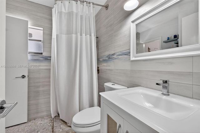 317 S Riverside Dr, Pompano Beach, FL 33062