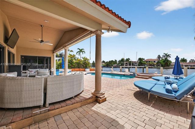 317 S Riverside Dr, Pompano Beach, FL 33062