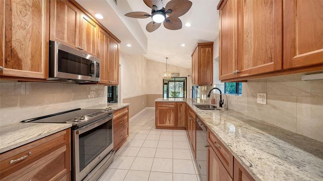 7363 OAK MOSS DRIVE 33, Sarasota, FL 34241