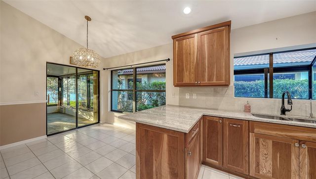 7363 OAK MOSS DRIVE 33, Sarasota, FL 34241