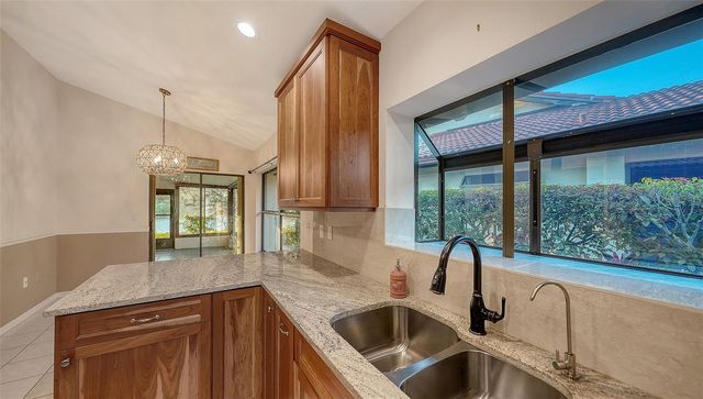 7363 OAK MOSS DRIVE 33, Sarasota, FL 34241