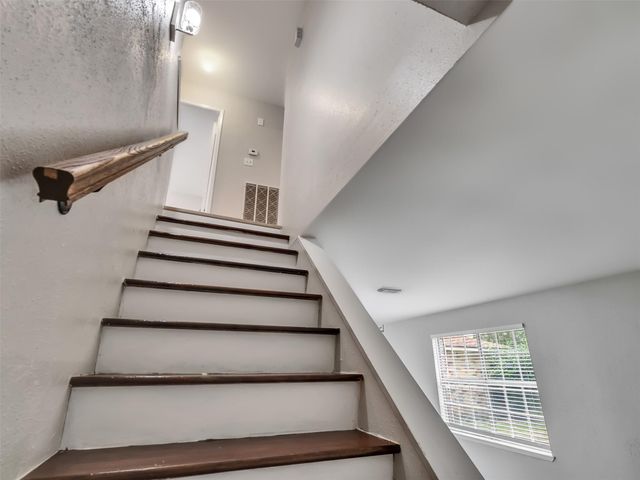 4003 Swinden Drive, Houston, TX 77066