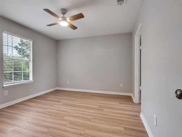 4003 Swinden Drive, Houston, TX 77066