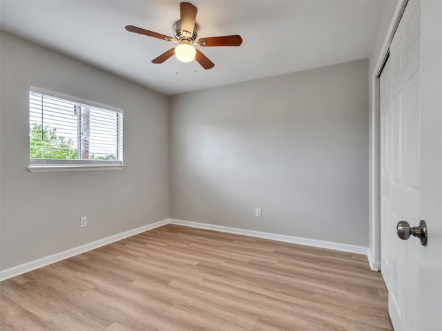 4003 Swinden Drive, Houston, TX 77066