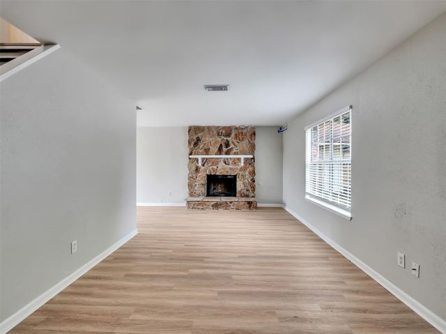 4003 Swinden Drive, Houston, TX 77066