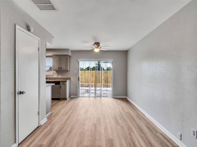4003 Swinden Drive, Houston, TX 77066