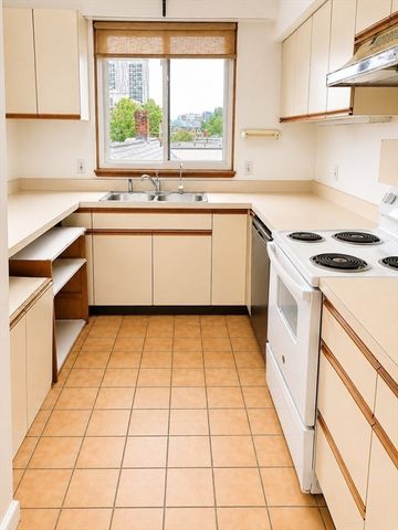 332 Franklin St Unit 501 501, Cambridge, MA 02139