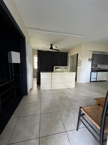 3111 NE 29th St 5, Fort Lauderdale, FL 33308