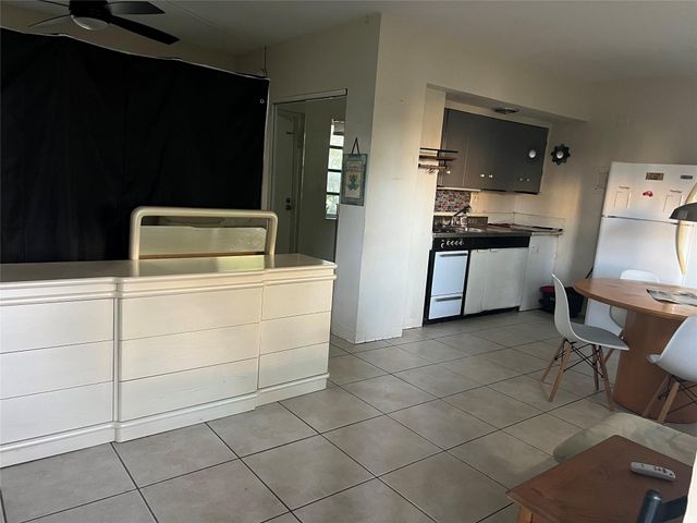 3111 NE 29th St 5, Fort Lauderdale, FL 33308