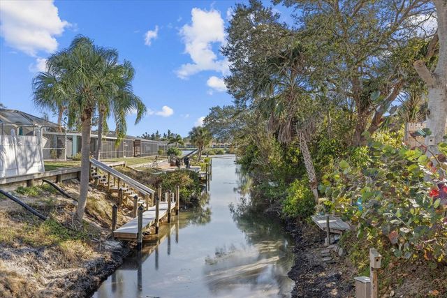 800 CHURCH STREET, Nokomis, FL 34275