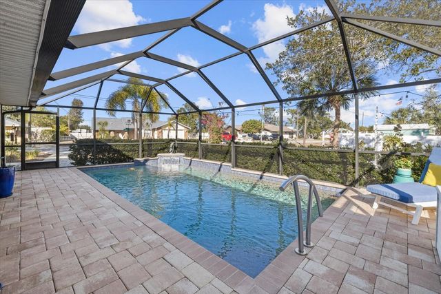 800 CHURCH STREET, Nokomis, FL 34275