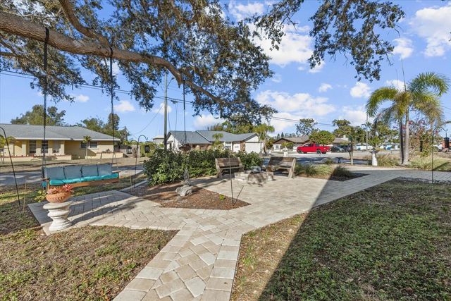 800 CHURCH STREET, Nokomis, FL 34275