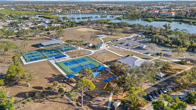 800 CHURCH STREET, Nokomis, FL 34275