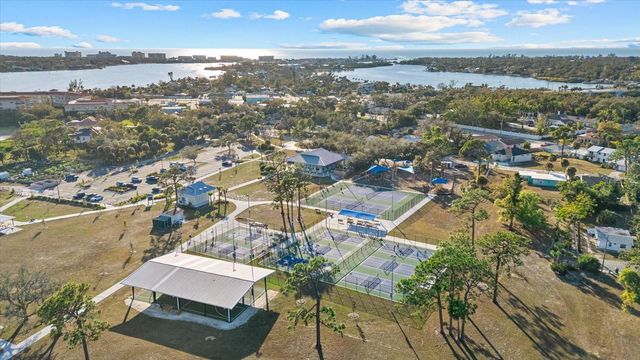 800 CHURCH STREET, Nokomis, FL 34275