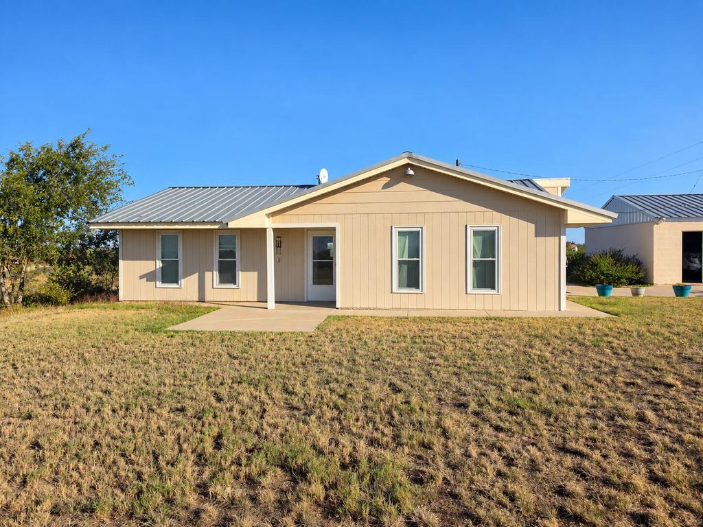 Image 1 of property listing at 7154 Dale Lane, San Angelo, TX 76905
