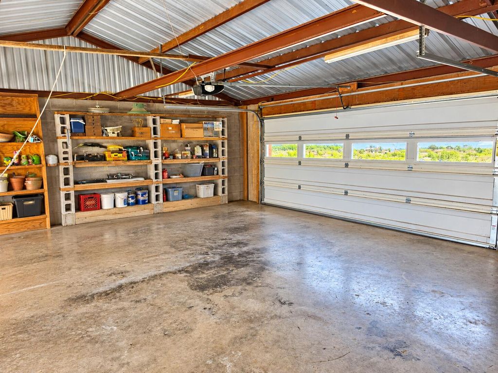 Image 11 of property listing at 7154 Dale Lane, San Angelo, TX 76905